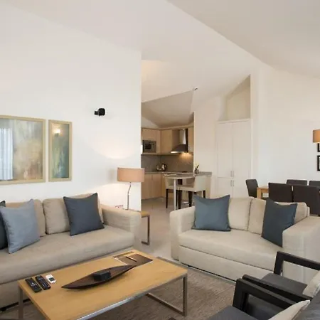 Unique Golf And 호텔