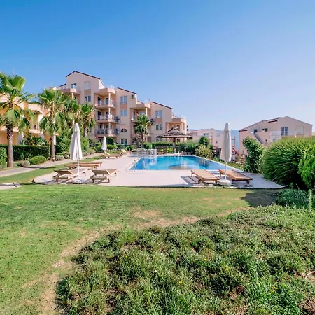 호텔 Unique Golf And