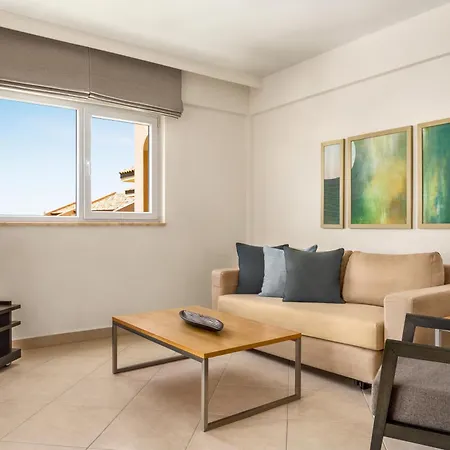 호텔 Unique Golf And 5*